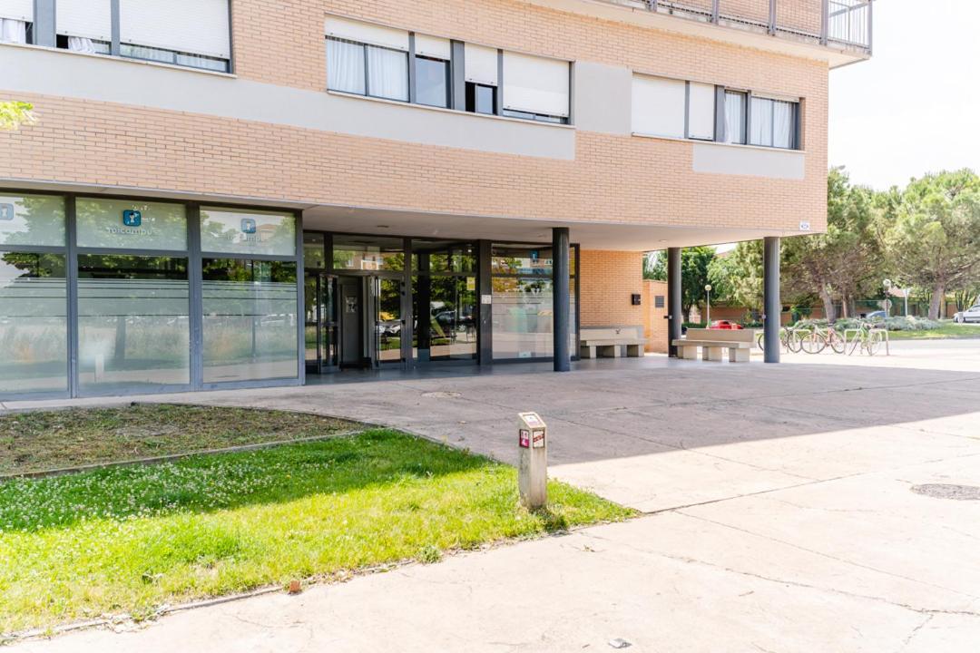 Hotel Micampus Logroño Exterior foto